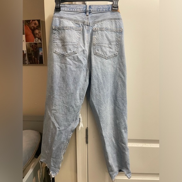 American Eagle size 4 x-short jeans - Picture 2 of 3